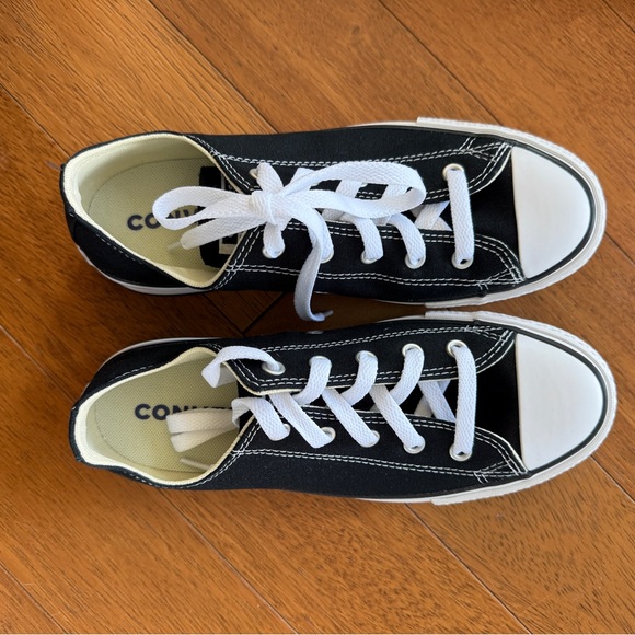 Converse  Black and White Sneakers - Picture 1 of 3